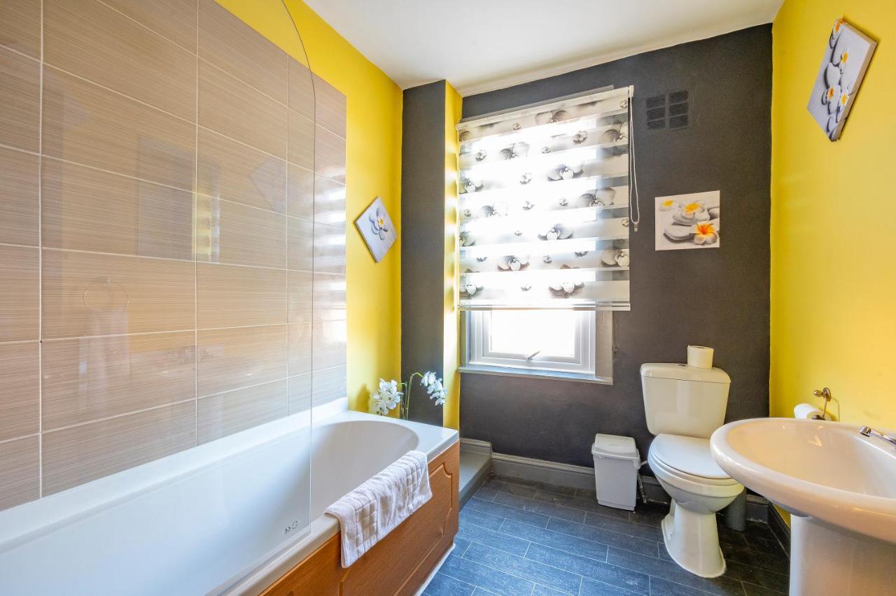 *1Es* For Your Most Relaxed & Cosy Stay + Free Parking + Free Fast Wifi * Leeds  Kültér fotó